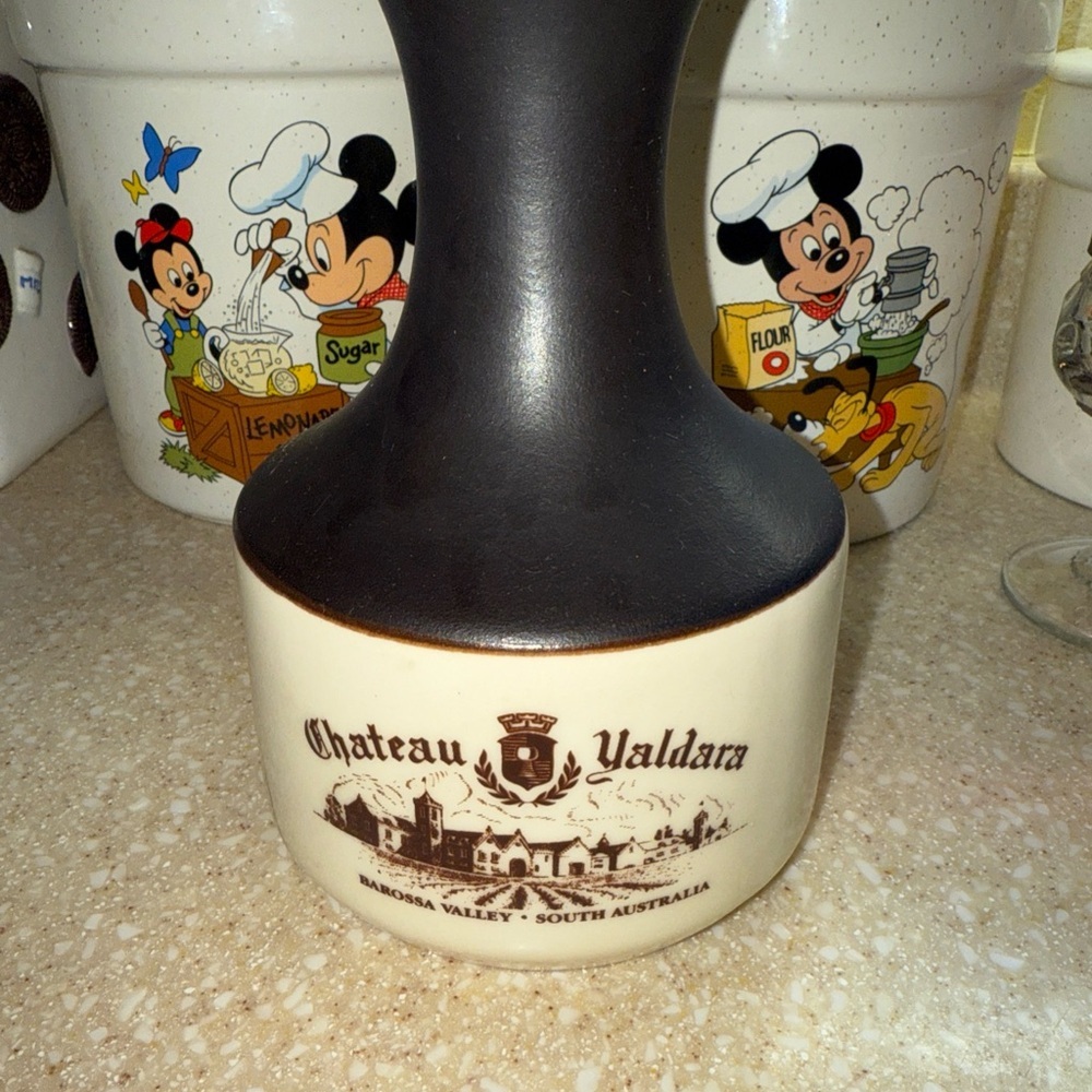 Château Yaldara Barossa valley South Australia Black and White Vase decanter - Picture 12 of 12